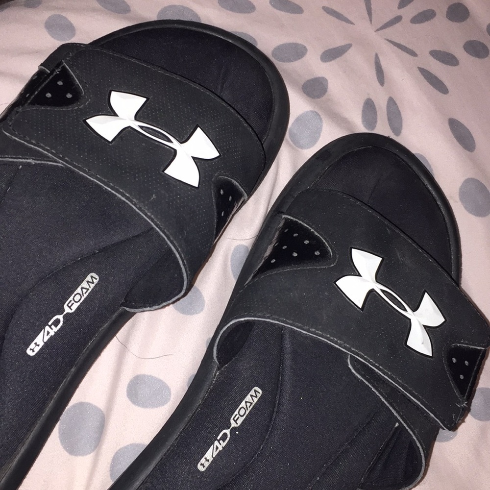 Under armor Slides